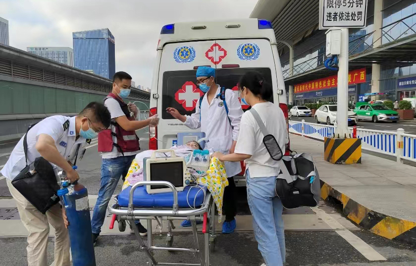 拜城县救护车出租公司